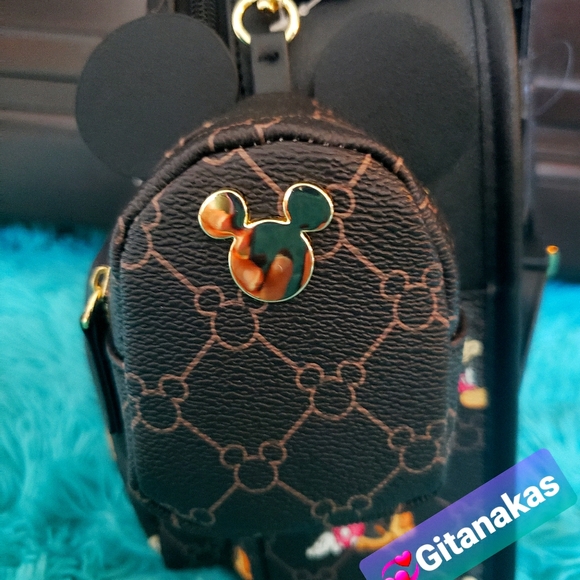 Disney Mickey & Minnie Monogram Weekender Bundle - Picture 12 of 13